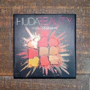 Huda Beauty Eye shadow pallet